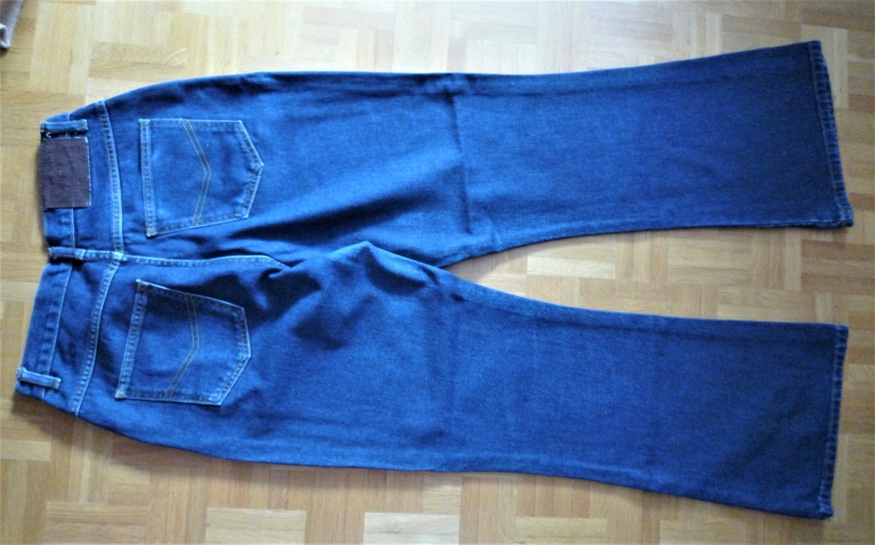 Jeans: Damen Bluejeans – Usato da Rafz venduto da Sonnenblume305 1