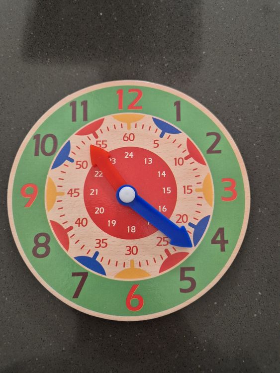  Foto zu Holz Lernuhr (Gebraucht) in Aeugst am Albis für CHF 8 – mit Lieferung 