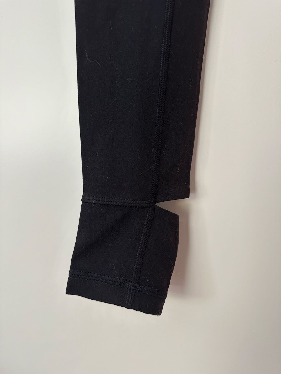 Lululemon Leggings: lululemon footed leggings size 2/eu34 – Nuovo (secondo la descrizione) da bözberg venduto da amy_7wz8 5