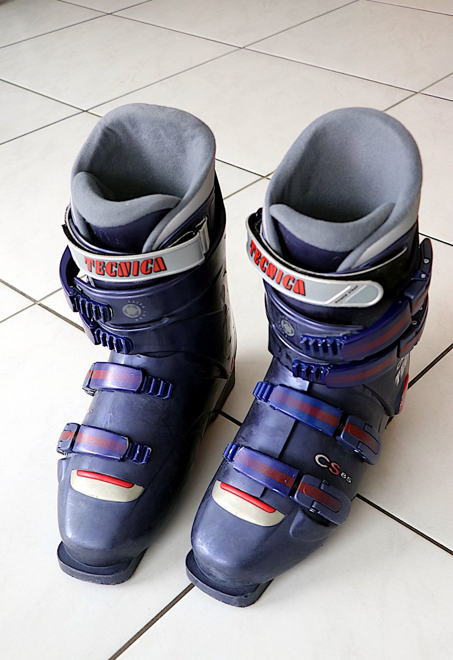 Tecnica Scarpe da uomo: Skischuhe Centric Technika CS 85 – Usato da Dietlikon venduto da Spotlight1
