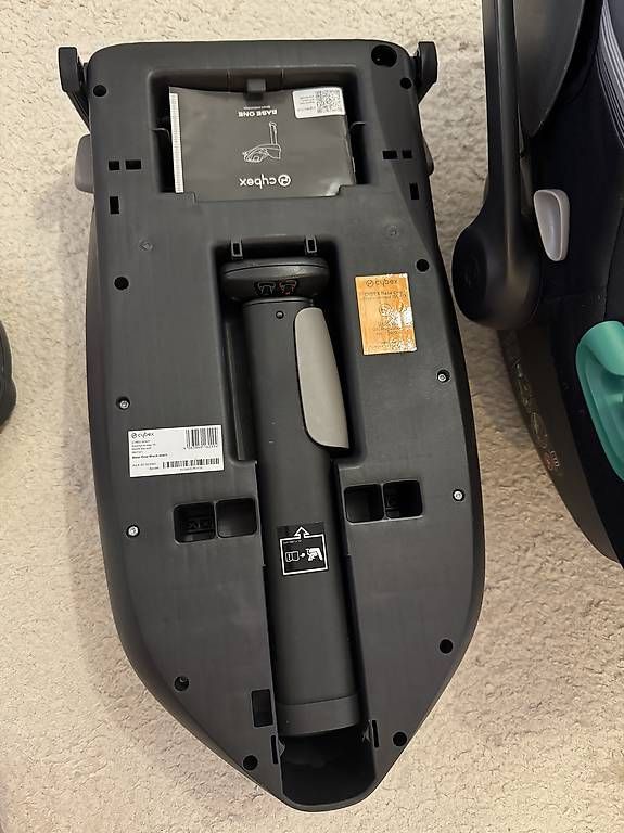 Seggiolini per auto: Cybex aton S2 – Usato da Niederuzwil venduto da him_86l9 1