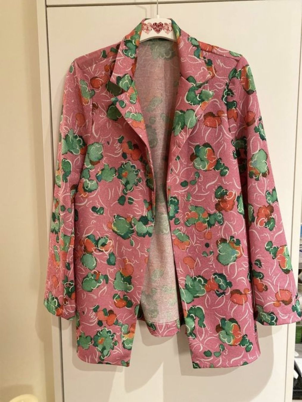 Giacche: Blazer rose et vert pailleté M – Usato da Lausanne venduto da Cognitia 1