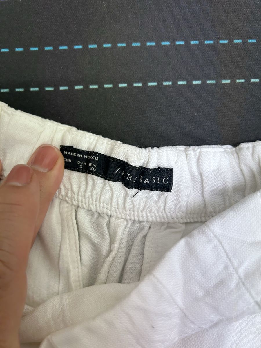 Pantaloni: Zara Basic Shorts Weiss Gr. S – Usato da Wohlen b. Bern venduto da Beppe99 1