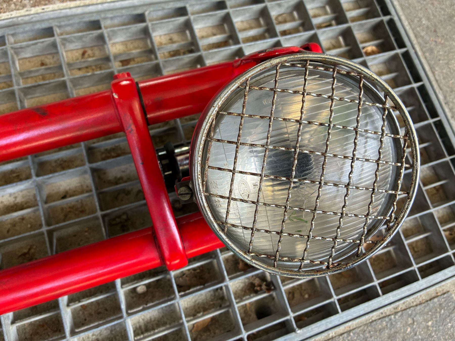 Puch Ciclomotori: Puch velux Telegabel mit Lampe + Gitter – Usato da Thayngen venduto da stammsani 6