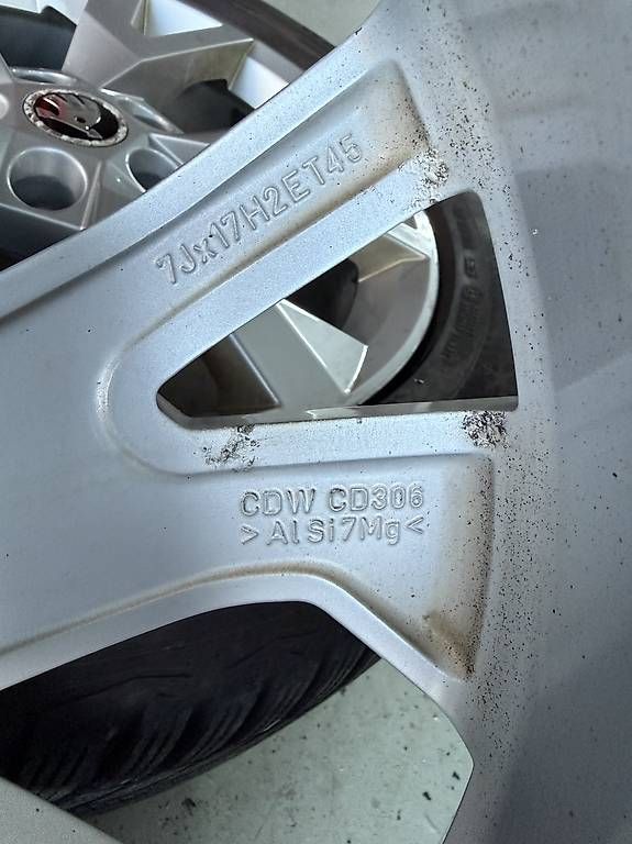Pneumatici & Ruote complete: Roues Hiver Skoda  – Usato da Ardon venduto da jim_gq2q 1