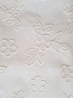 Schön gemusterte Tagesdecke, Baumwolle/Polyester, neuwertig