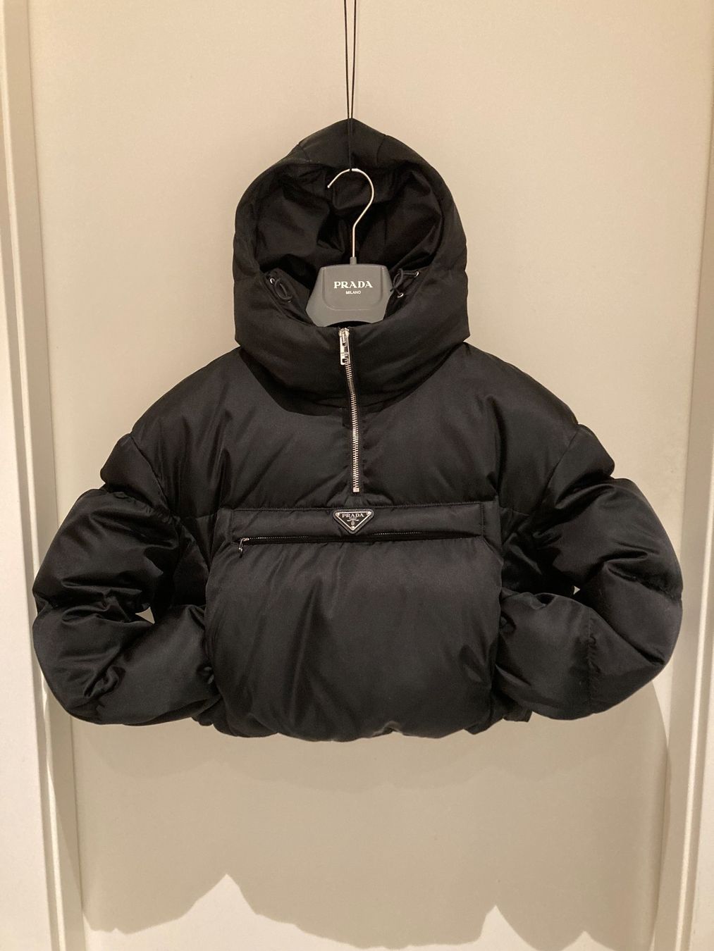 Prada Giacche: Prada Jacke re-nylon no.36 OVERSIZE – Usato da Paradiso venduto da Kayakara 1