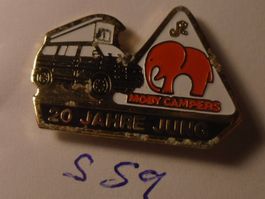 1 Moby Campers Pin 20 Jahre Jung, Auto (S59)