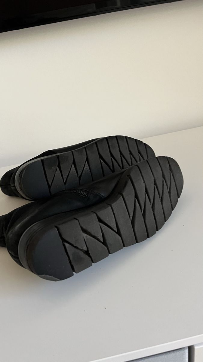 Chaussures femmes: Halbschuhe Gr.36.5 aus weichem Wildleder – D'occasion à Stäfa par Exclusive0 2