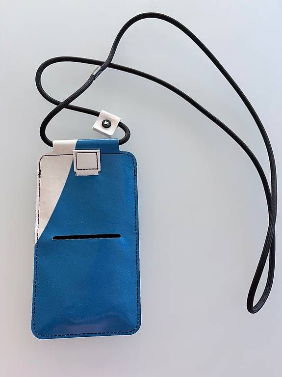 Taschen: Freitag Handytasche – Gebraucht aus Wettswil von Lismibil 1