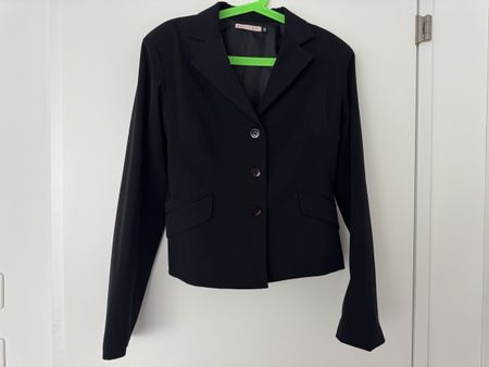 Schwarze Jacke Grösse L