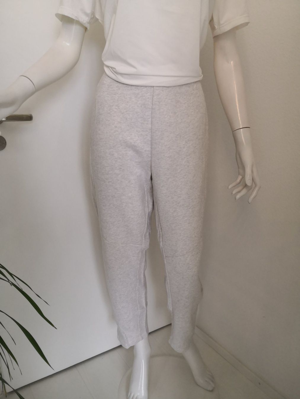 Opus Pantaloni: 🤩OPUS JOGGING-HOSE HELLGRAU – Usato da Olten venduto da Naja-Twins-Twins 2