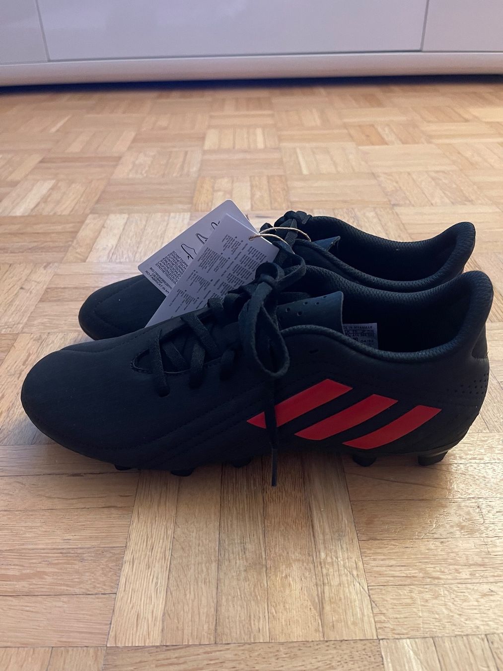 Adidas Scarpe per ragazzi: Adidas Fussballschuhe – Nuovo (secondo la descrizione) da Aarberg venduto da OrDo20 1