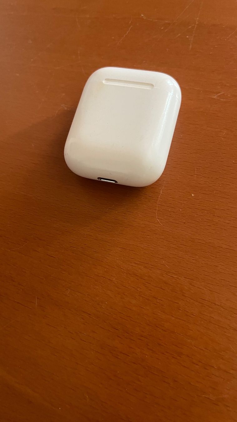Apple Kopfhörer: Apple Airpods – Gebraucht aus Oberengstringen von em2k 1