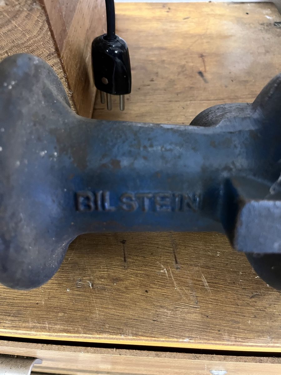 Alle Werkzeuge: Oldtimer Wagenheber Bilstein 1800 kg – Gebraucht aus Stüsslingen von Natrium 1
