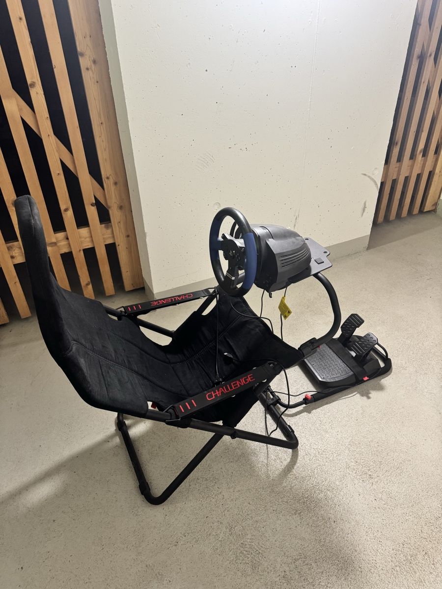 Thrustmaster Controller: Rennspiel Sitz mit Thrustmaster Lenkrad und Pedalen – Usato da Bülach venduto da dan_2cpx 1