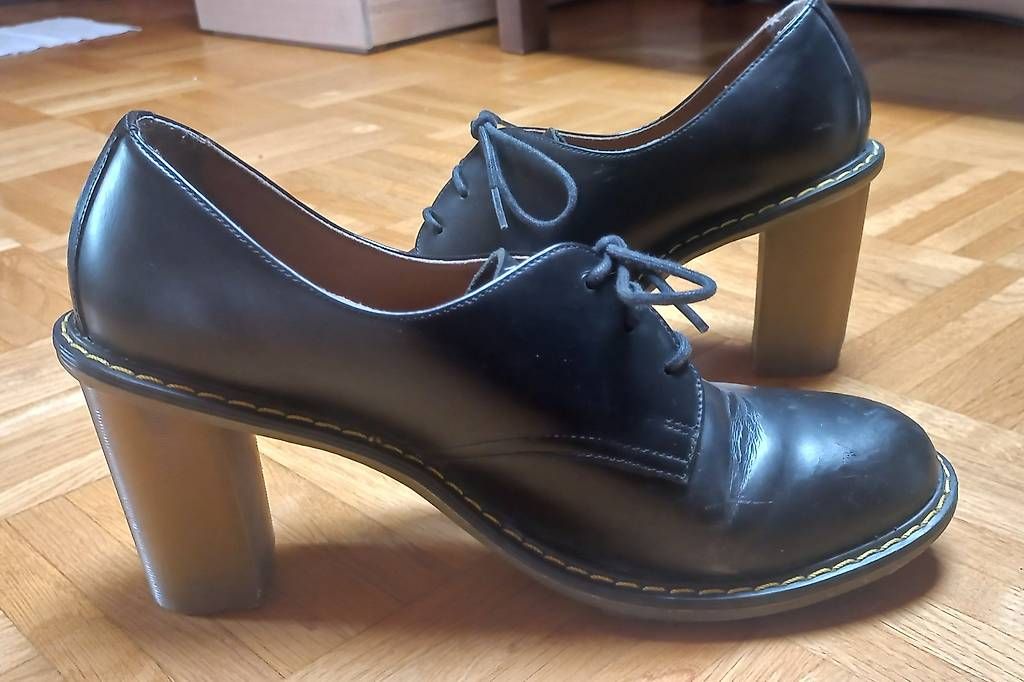 Scarpe da donna: Doc Marten's à talons – Usato da Ecublens VD venduto da tur_79m6 3