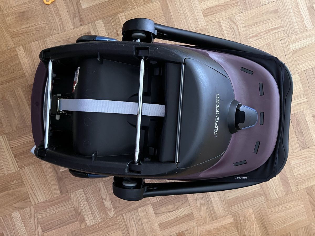 Maxi-Cosi Auto-Kindersitze: Maxi cosí comme NEUF avec easy base – Gebraucht aus Lausanne von monaliza1998 3