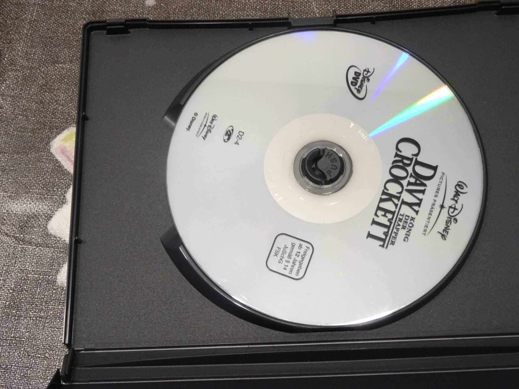 Tous les DVDs: Davy Crockett - König der Trapper DVD – D'occasion à Olten par Disc-Verkauf 1