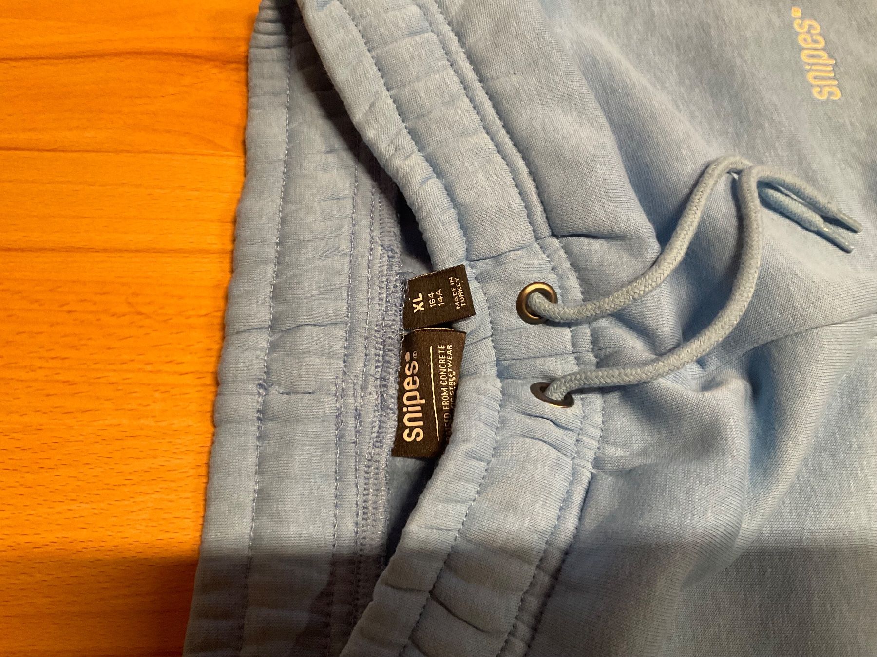 Snipes Hosen: Trainerhose Sweat von Snipes Gr. 164 hellblau – Gebraucht aus Schinznach Dorf von Balz1968 1
