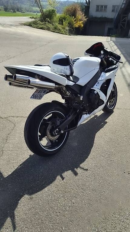 Strada: Yamaha r1.... – Usato da Würenlingen venduto da padi023 2
