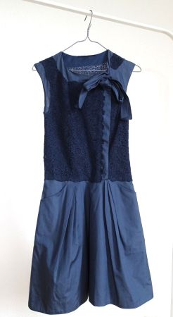 Ermanno Scervino Kleid aus Blumenspitze, Dunkelblau Gr. 40/M