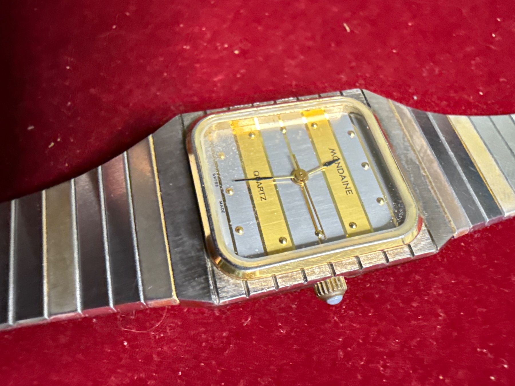 Mondaine Orologi: Mondaine Tank 23.5 mm – Usato da Pfeffingen venduto da Allhandelklgwatches 1