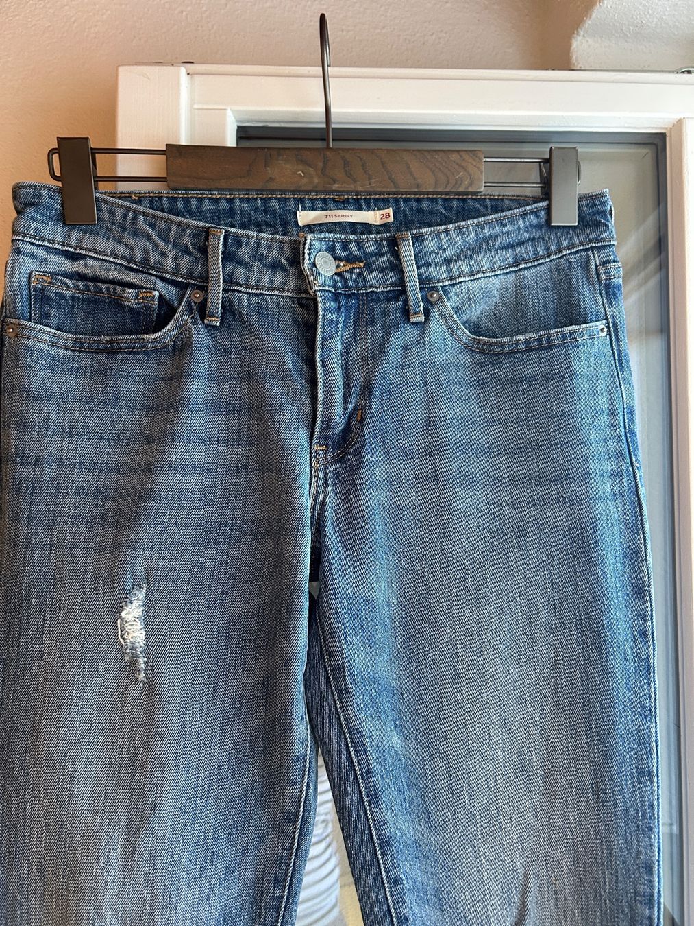 Levi's Jeans: Levis 711 Jeans - W28 – Usato da Illnau venduto da Monkky 6