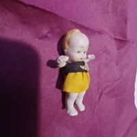 altes winziges Püppchen 5 cm gross um1950