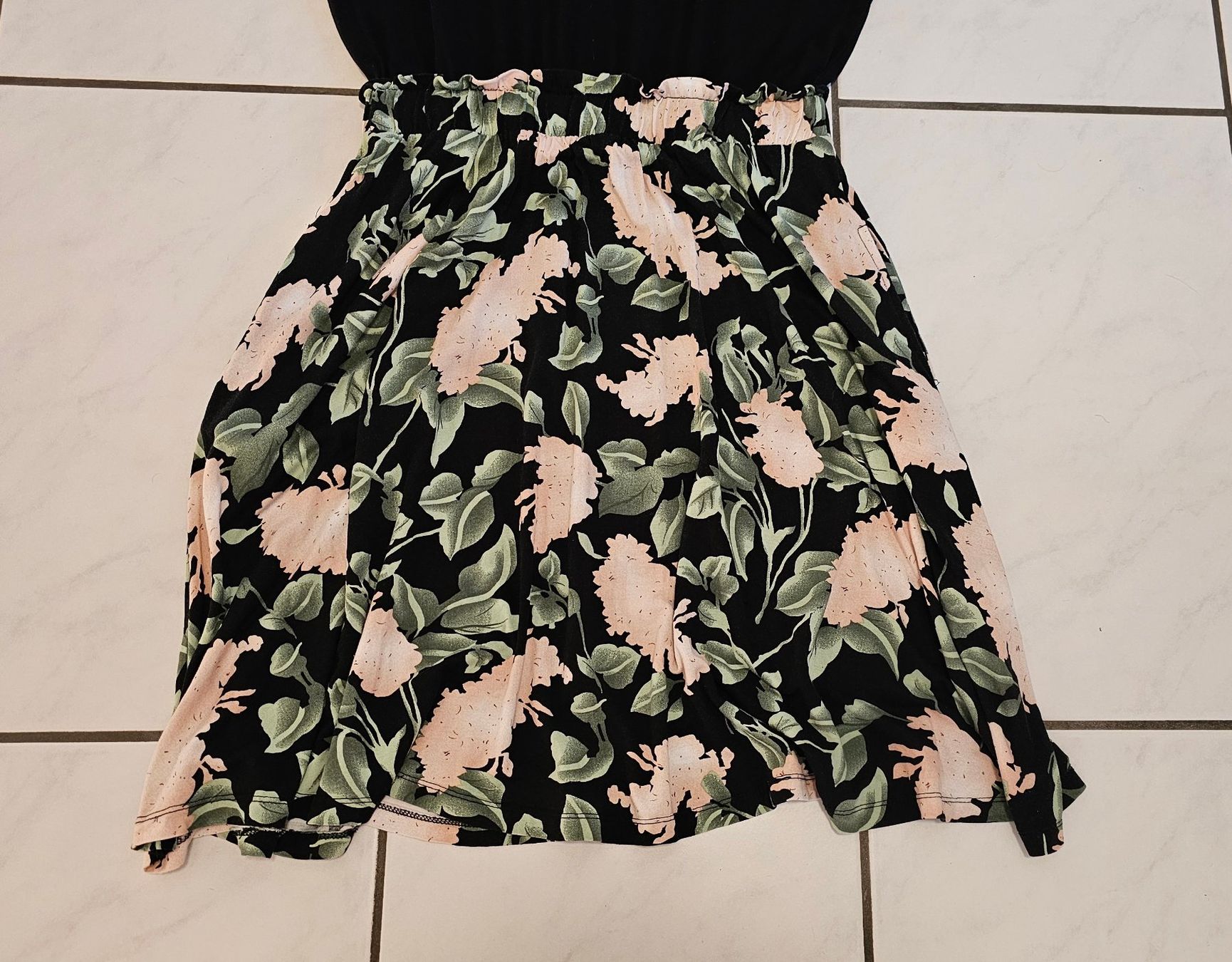 Vestiti: tolles Frühlings-Kleid elastisch / beques Kleid / Rock – Nuovo (secondo la descrizione) da Witterswil venduto da Regus 3
