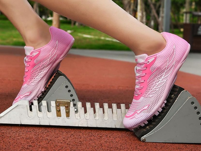 Scarpe da uomo: Chaussures d’athlétisme à pointes - neuves – Nuovo (secondo la descrizione) da Le Locle venduto da marie_b28 8