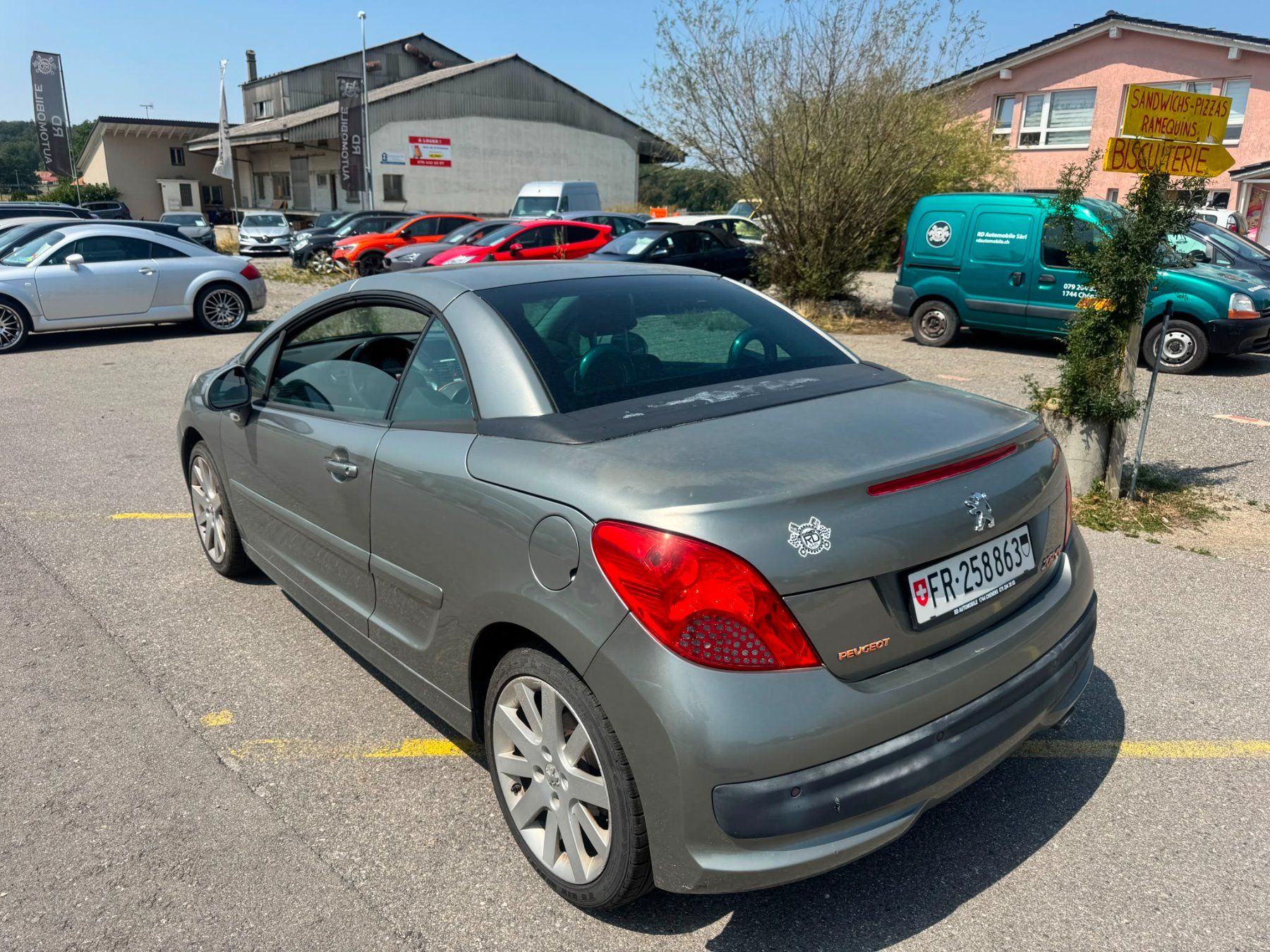 Peugeot Automobili: Peugeot 207 CC cabriolet – Usato da Chénens venduto da RDAUTO 3