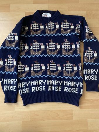 Pull chaud marine "House of Cheviot" motifs bateaux