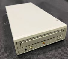 AppleCD 300e Plus CD-ROM Laufwerk