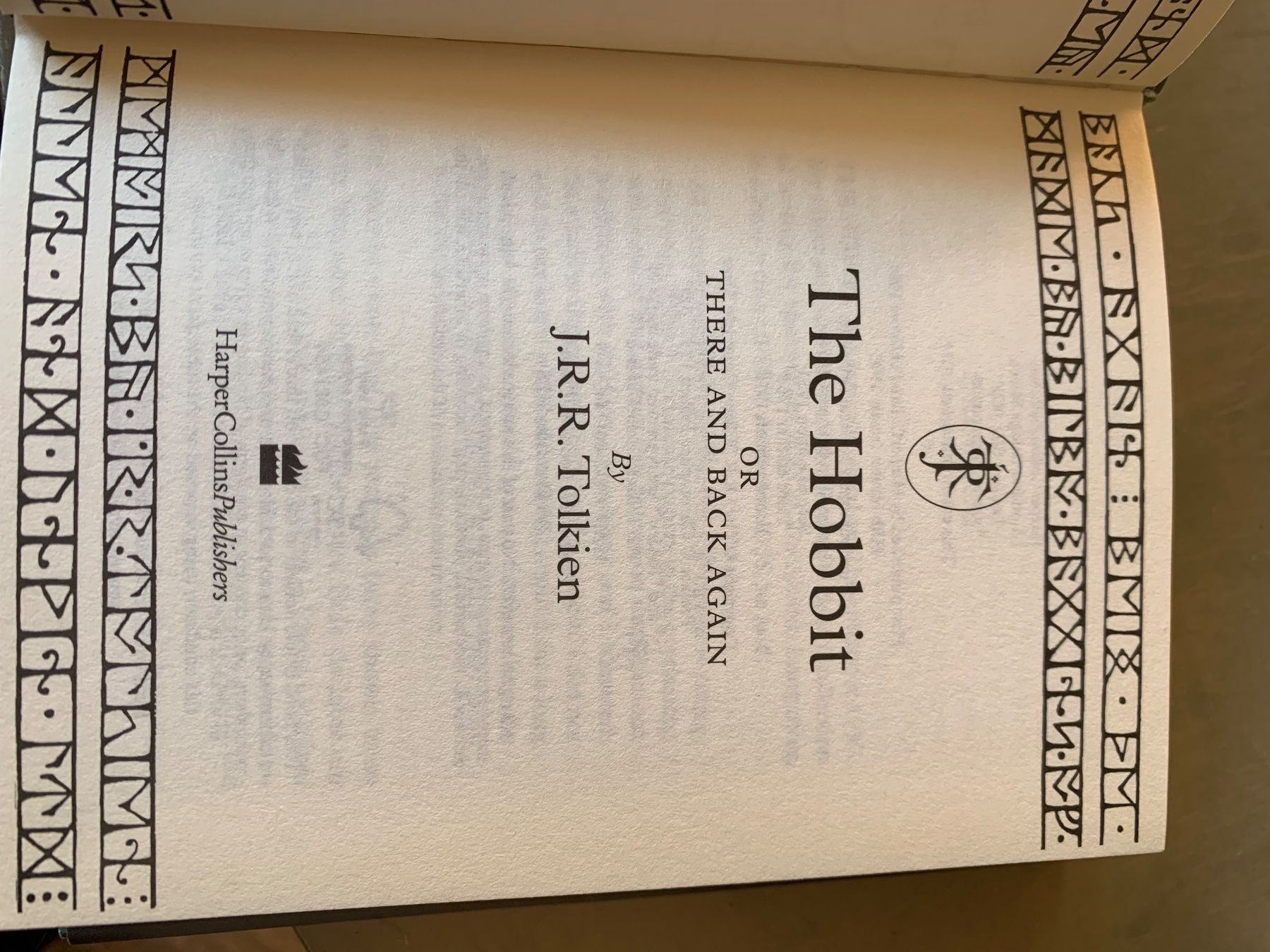 Libri: The Hobbit Buch (englisch) – Usato da Ossingen venduto da jana_cr5x 3