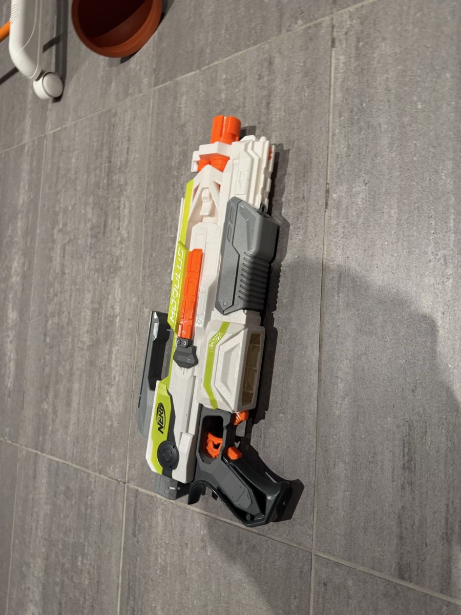 Spielzeuge: Nerf Modulus Toy Gun, Blaster - Great Condition, Fun! – Gebraucht aus Volketswil von lev_8wqj 2