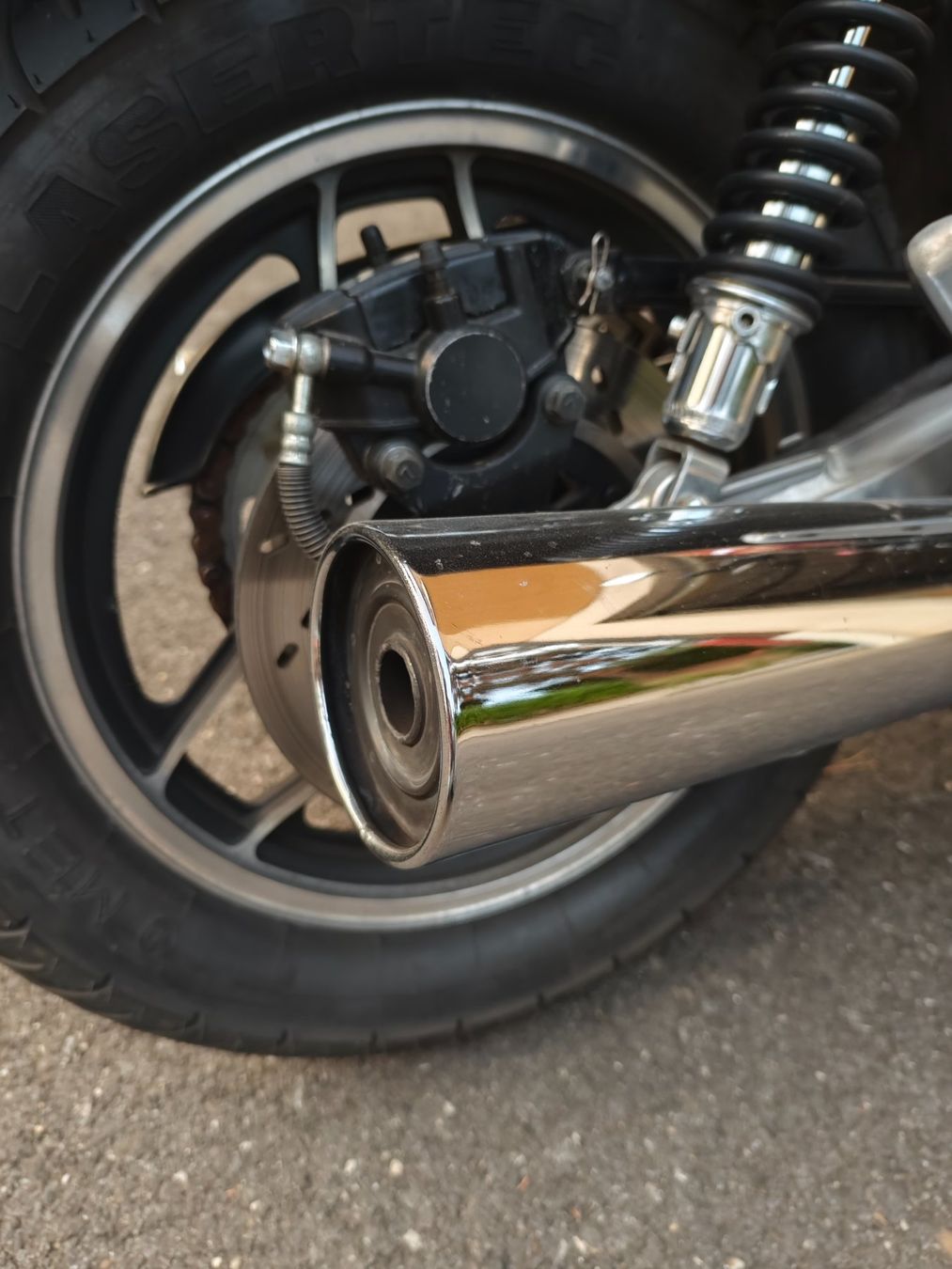 Suzuki Strada: Suzuki GSX 1100 ES – Usato da St-Sulpice VD venduto da flowwolf7 6
