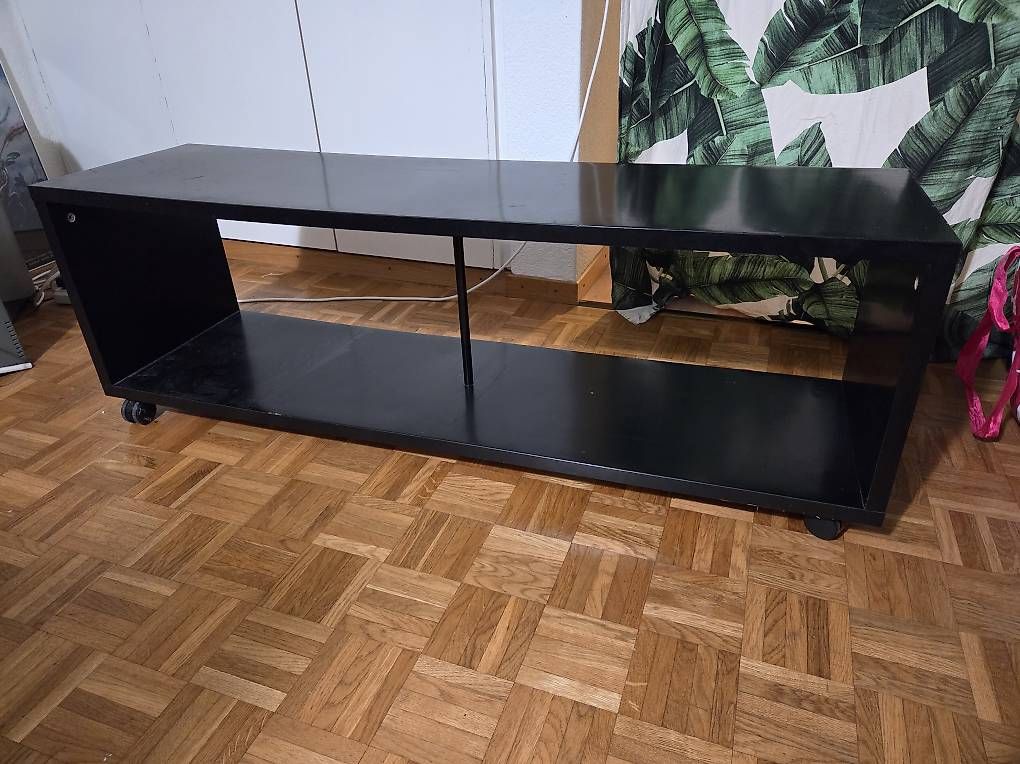 TV Möbel: Sideboard / TV-Möbel – Gebraucht aus Zürich von Nikolija