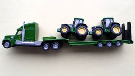 SIKU 1832 1837, camion surbaissé avec 2 tracteurs John Deere