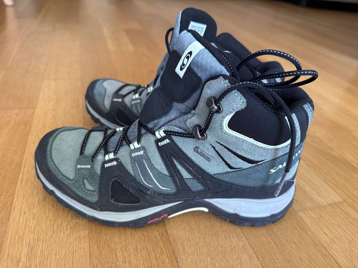 Scarpe da donna: Salomon Schuhe Gr.38 2/3 – Usato da Zürich venduto da odonia 1