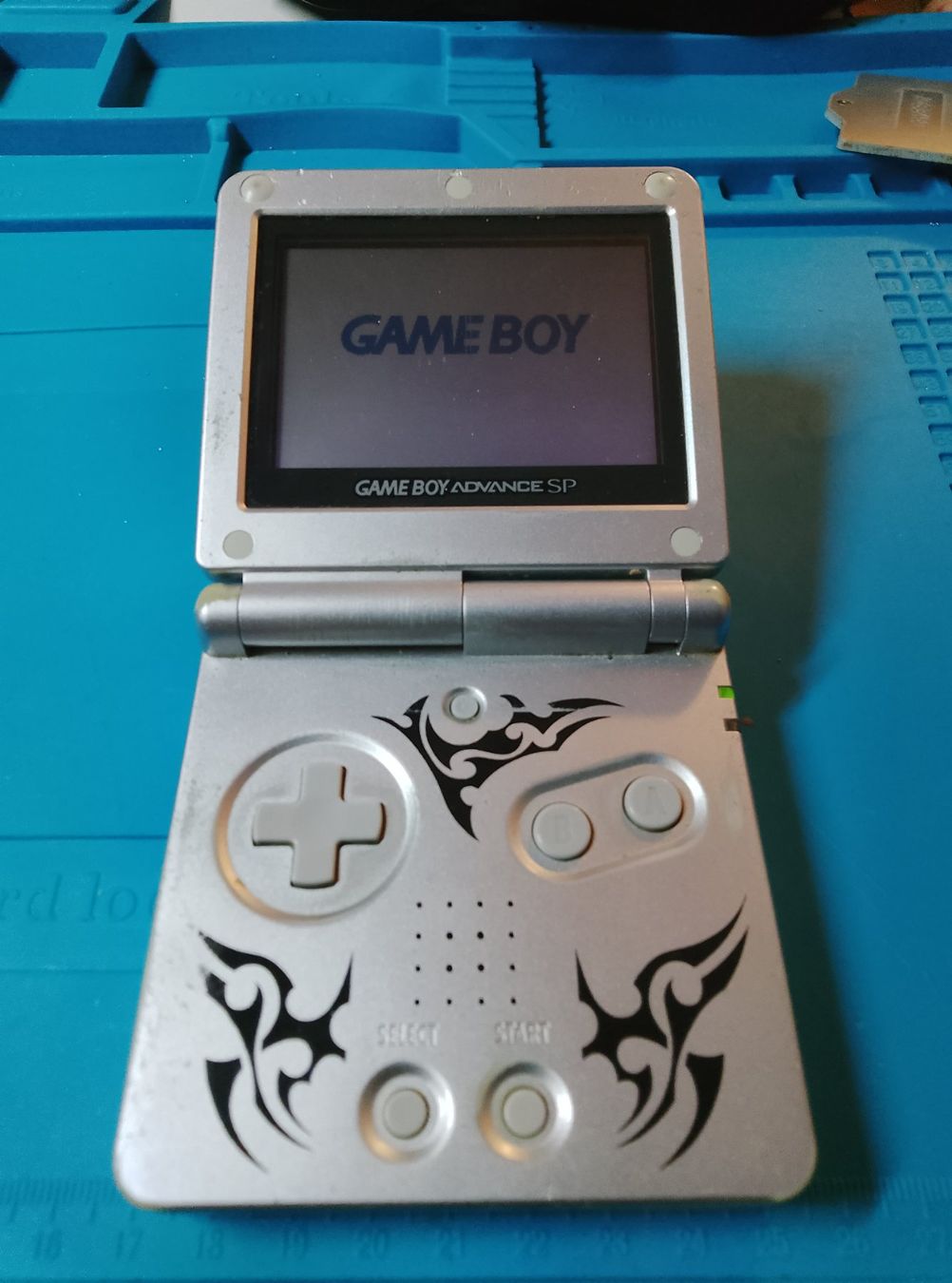 Nintendo Console: Nintendo GameBoy Advance SP - Superheller IPS Bildschirm – Nuovo (secondo la descrizione) da Schaffhausen venduto da RayPrintesa 4