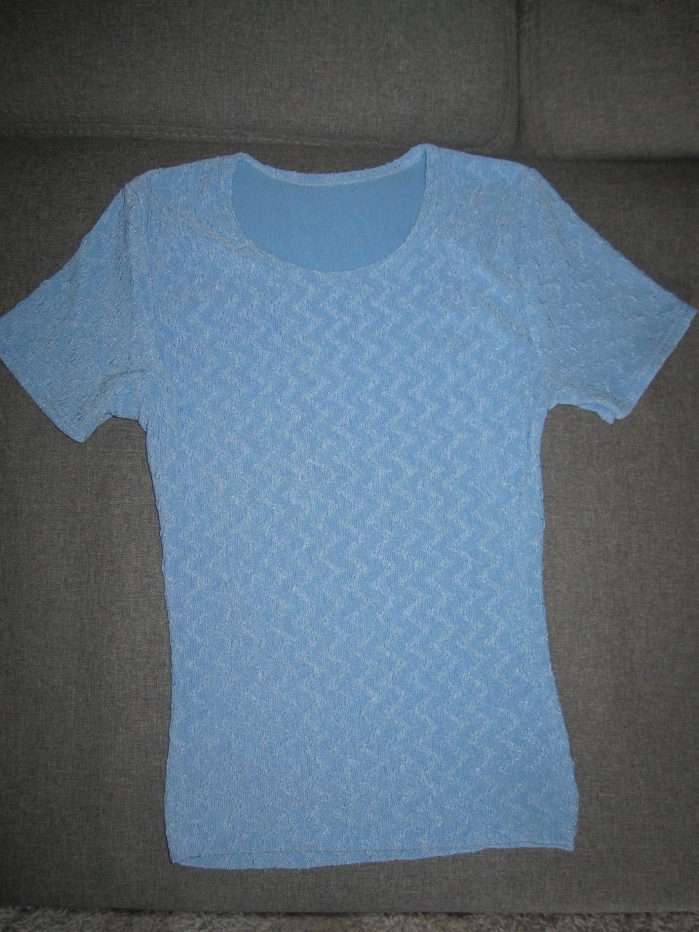 T-shirt: Shirt, hellbau, mit Struktur, ca. xs/s, 34/36 – Usato da Wettingen venduto da Sk8ertomda