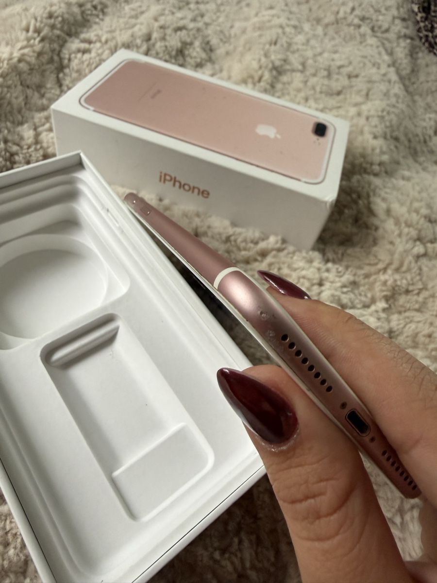 Apple Handys / Smartphones: Apple iPhone 7 Plus Roségold gebraucht mit Originalbox – Gebraucht aus Pratteln von Jele_1112 3