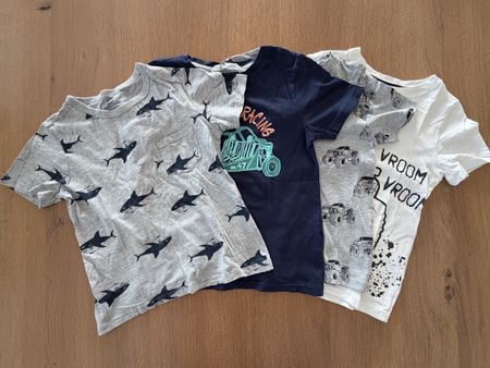 4x H&M T-Shirts Size EUR 110/116 US 4-6Y