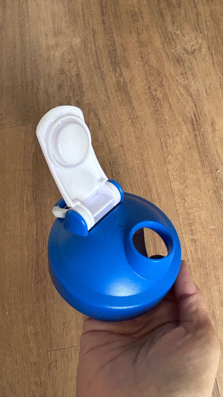Recipients et similaires: Kitchen Container Plastic Shaker Like New – Neuf (Voir description) à Genève par Noemie.wrmsi 4