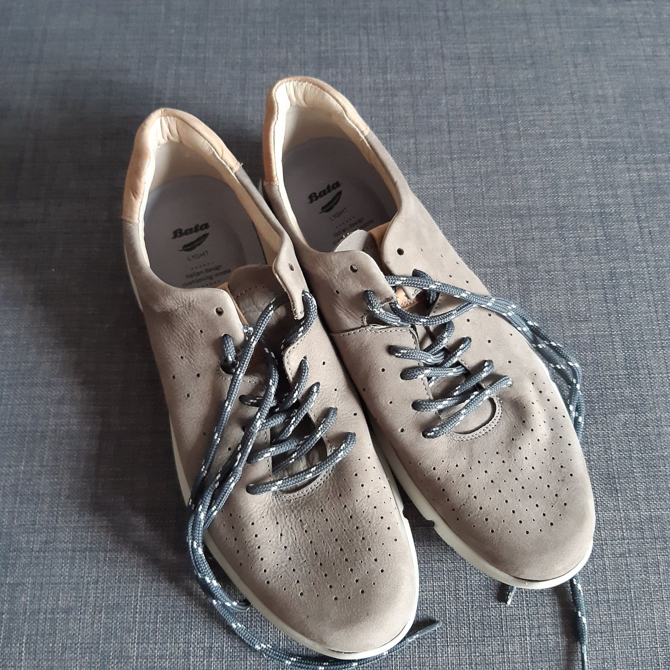 Scarpe da uomo: NEU! Lederschuhe von Bata – Nuovo e nell'imballaggio originale da Basel venduto da odradek 1