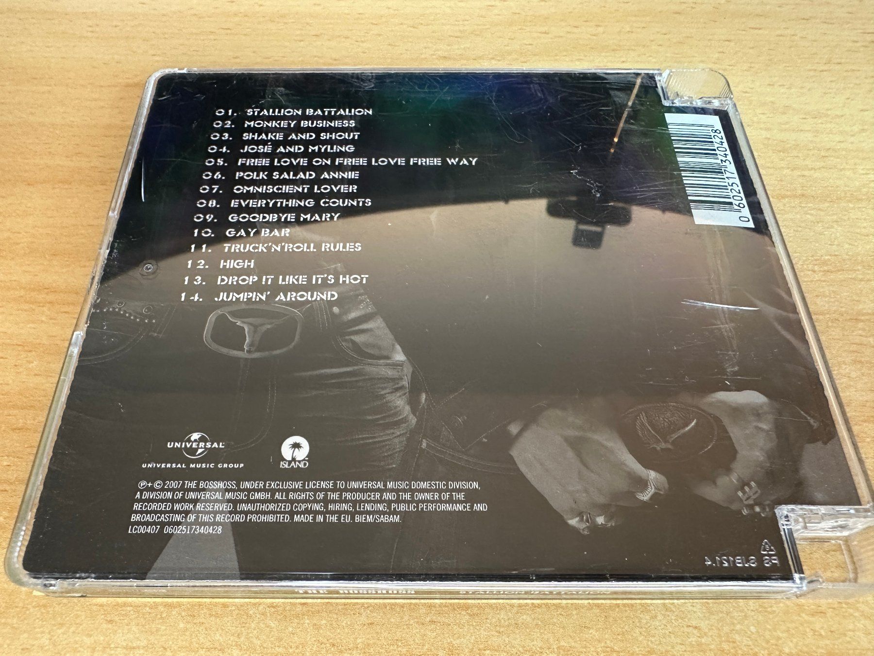 CD: E2 The BossHoss – Stallion Battalion – Usato da Rikon im Tösstal venduto da Alpenmutz 1
