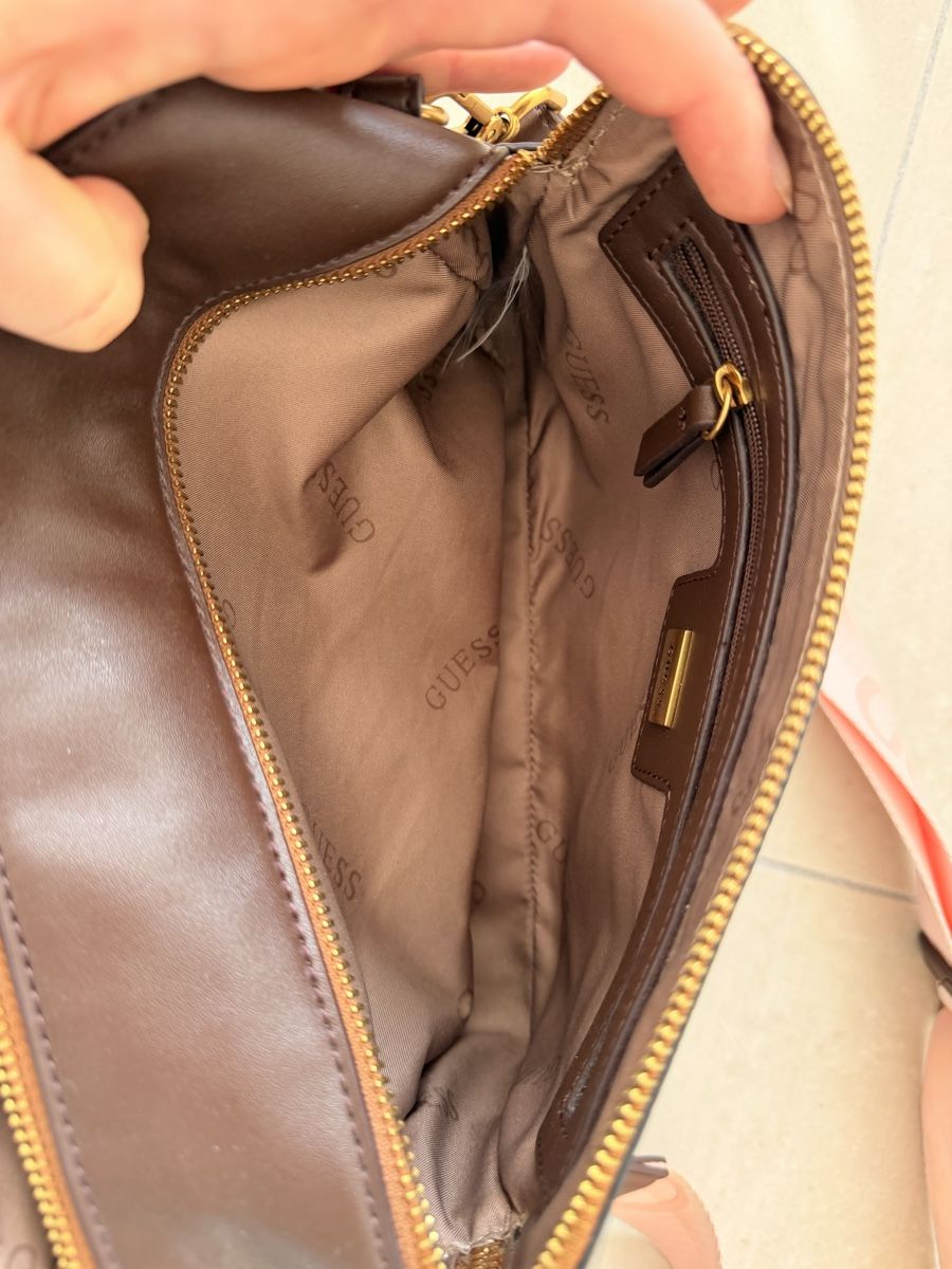 Guess Borse: Guess Handtasche – Nuovo (secondo la descrizione) da Bremgarten venduto da chi_l9q9 1