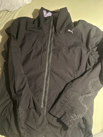 Damen Jacke Puma schwarz Grösse M guter Zustand