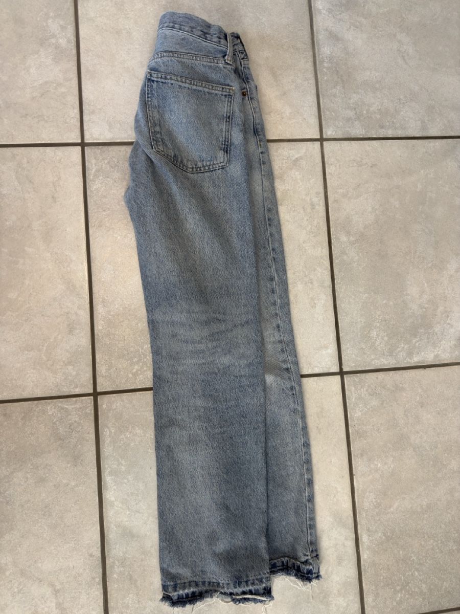 Zara Jeans: ZARA STRAIGHT-FIT-JEANS Gr. 32 – Usato da Dürnten venduto da Makro79 3